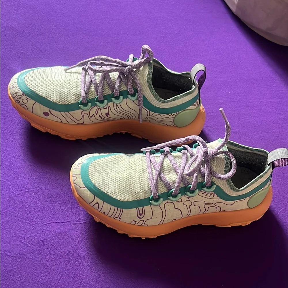 Allbirds trail runners  size 8